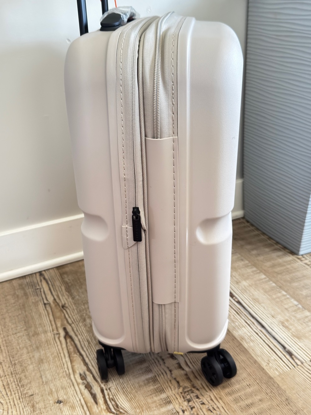 Antler Carry-On Luggage Warm Taupe Stripe Hardshell Spinner Suitcase Travel✈️ - Picture 10 of 16